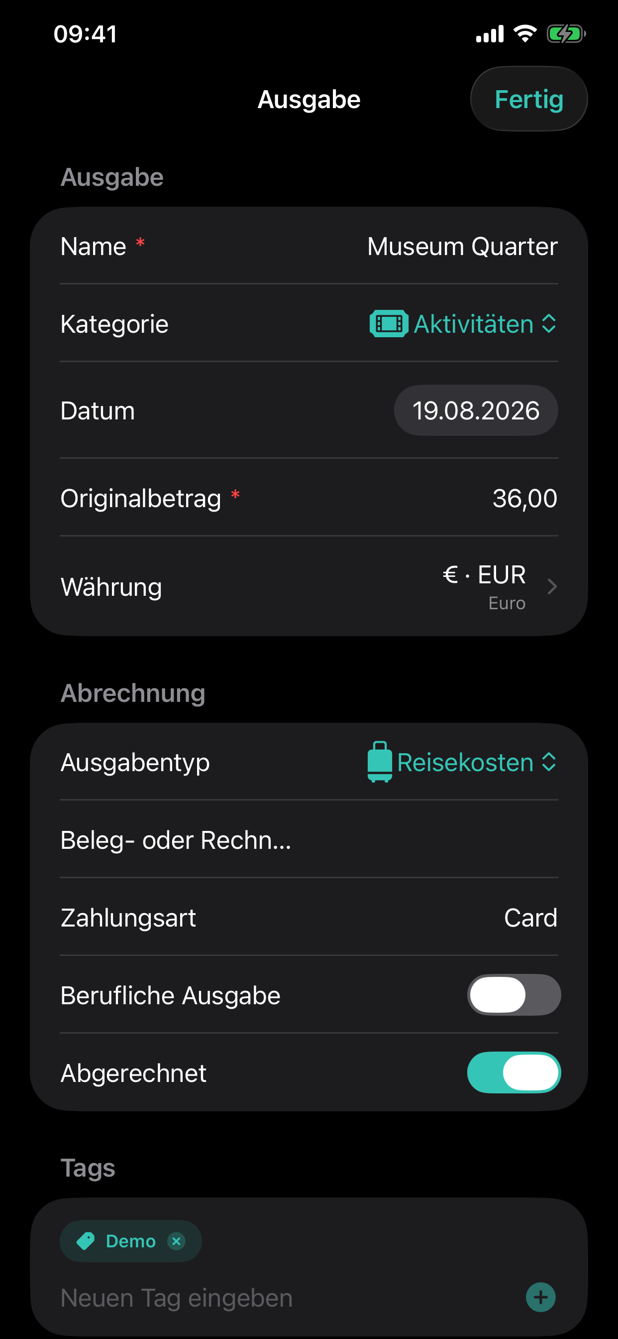 Erfassung einer Reisekostenausgabe in VoyaMate im Dark Mode